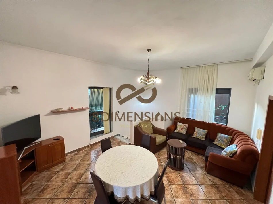 Tirane, jepet me qera apartament 2+1+Ballkon Kati 2, 97 m² 550 € (rruga e durresit)