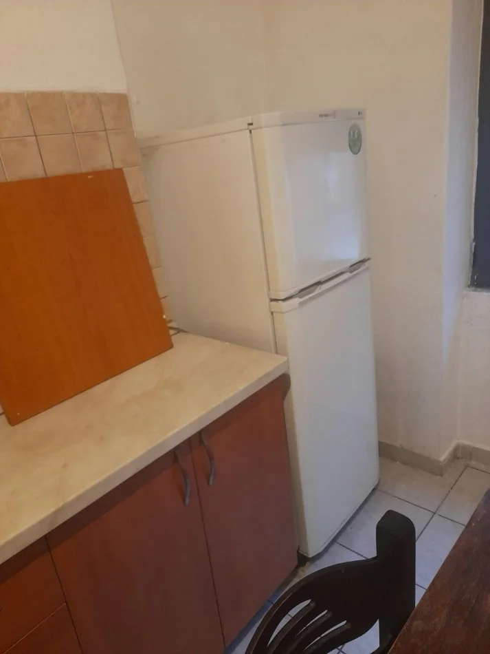 Tirane, shes apartament 1+1 Kati 4, 50 m² 150.000 € (Shallvaret)