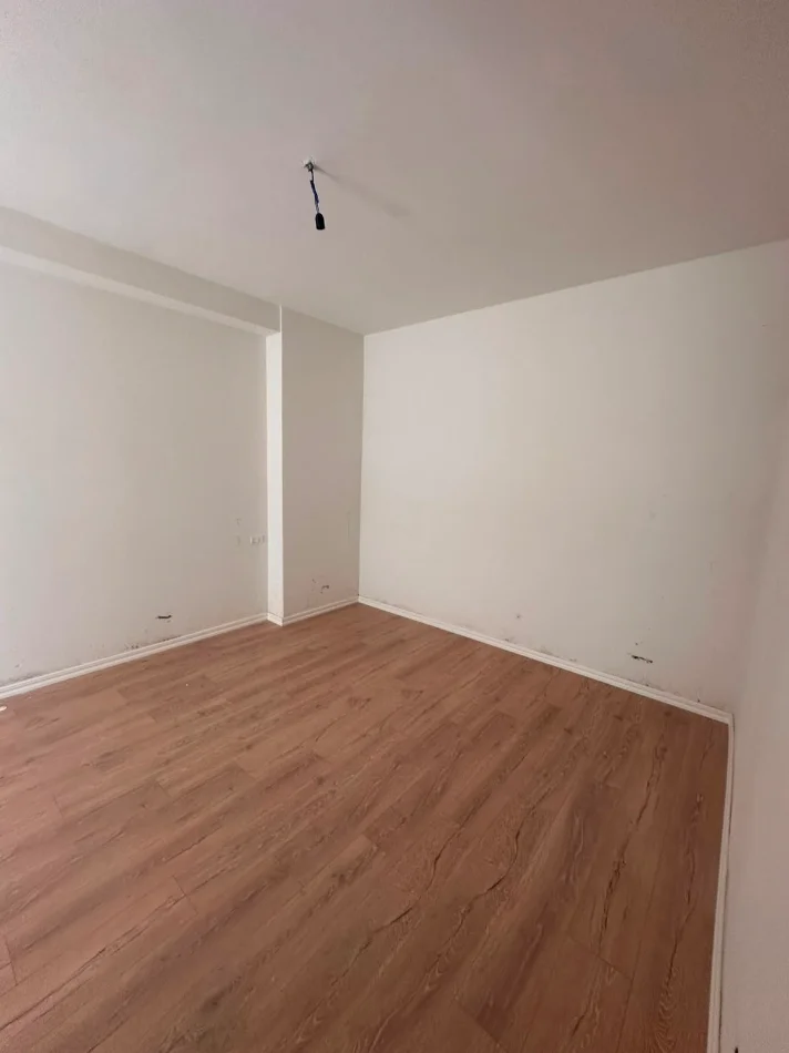 Tirane, shitet 2+1+Ballkon Kati 4, 94 m² 150.000 € (Yzberisht)