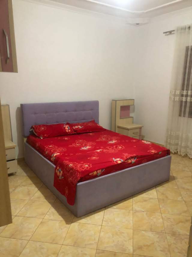 Tirane, jepet me qera apartament 2+1 Kati 3, 90 m² 40.000 Leke (rruga Jordan Misja)