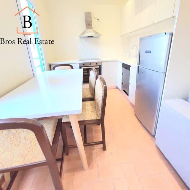 Tirane, jepet me qera apartament 2+1+BLK Kati 3, 120 m² 600 Euro (Rruga Kavajes)