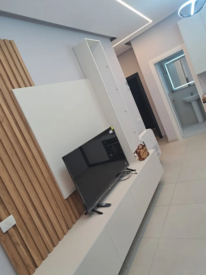 Tirane, jepet me qera 2+1 , 