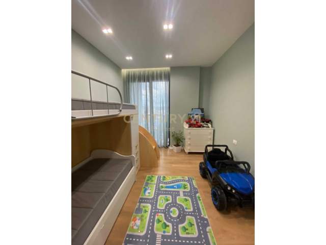 Tirane, Jepet me Qira Apartament 2+1 Kati 6, 500 Euro (Pediatria)