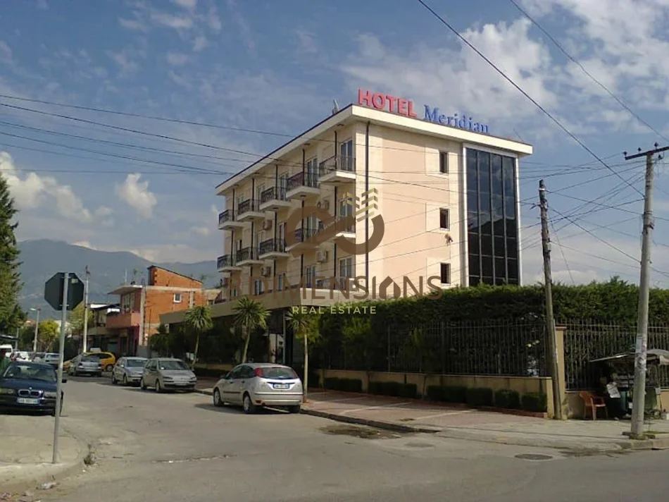 Tirane, jepet me qera apartament 3+1 Kati 3, 100 m² 400 € (siri kodra)