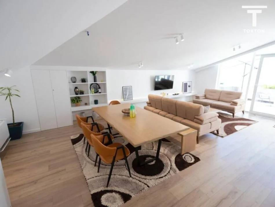 Tirane, shitet apartament 3+1 Kati 6, 197 m²