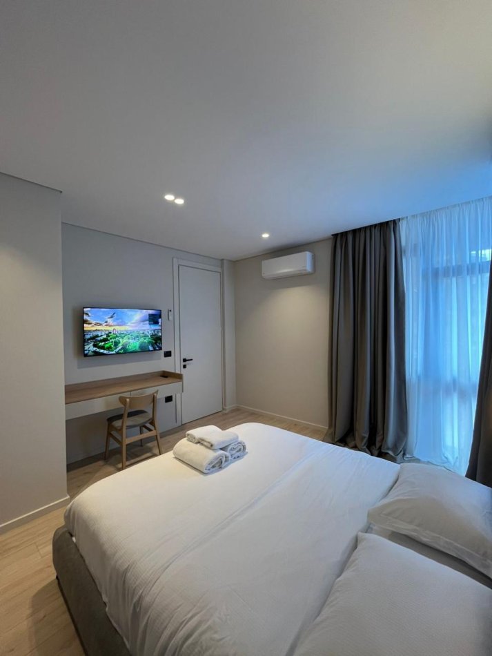 Tirane, shitet 1+1 , 145 m² 399.000 € 