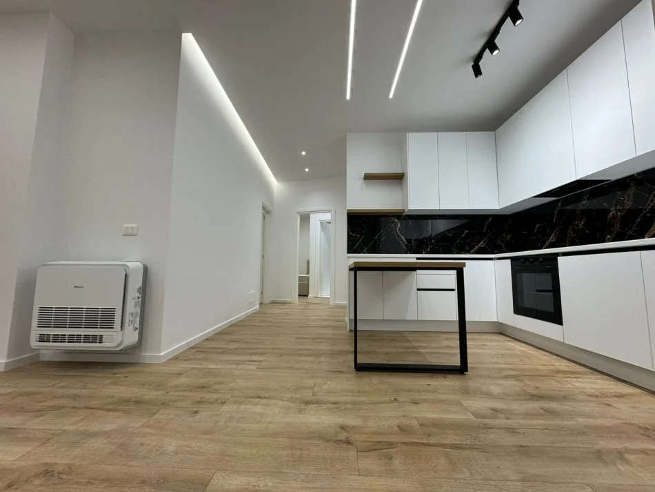 Tirane, shitet apartament 2+1 , 134 m² 254.000 € 