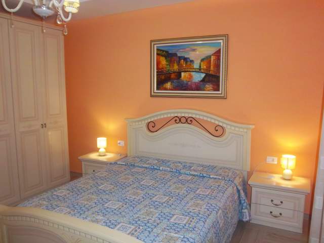 Tirane, jepet me qera apartament 1+1 Kati 2, 60 m² 500 Euro (rruga Ferit Xhajko)