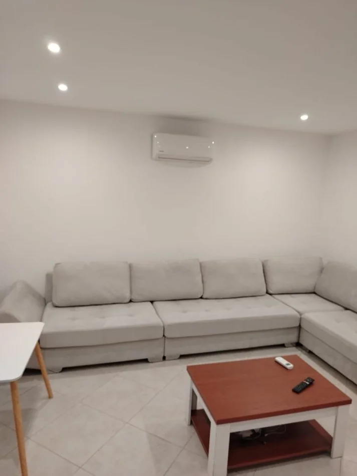 Tirane, jepet me qera shtepi 1+1+Aneks Kati 1, 80 m² 500 €