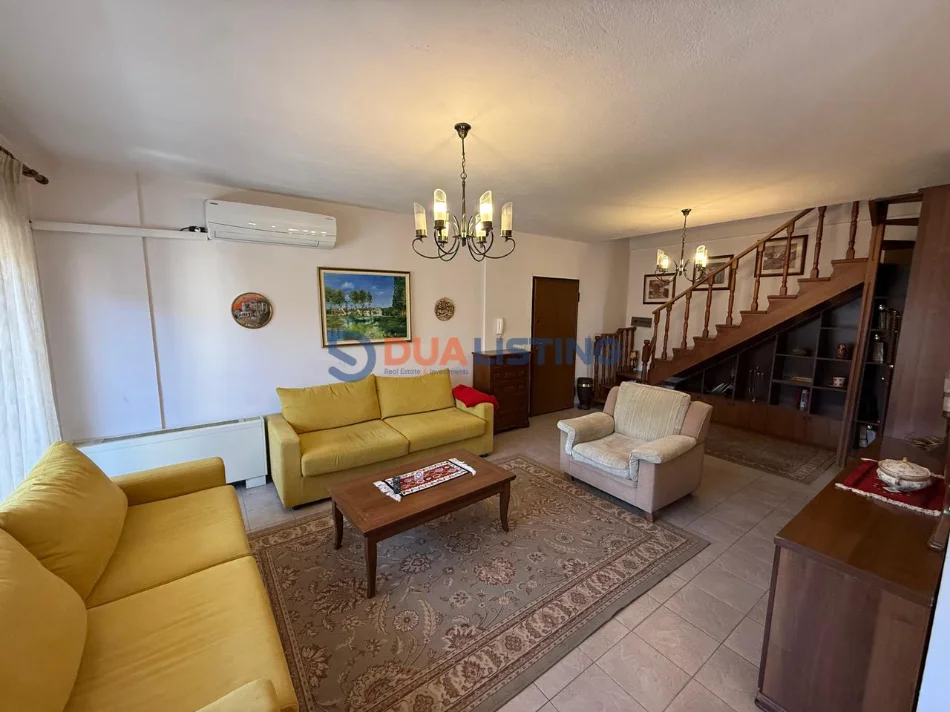 Tirane, jepet me qera apartament 3+1 , 150 m² 1.250 € (Rruga Elbasanit)