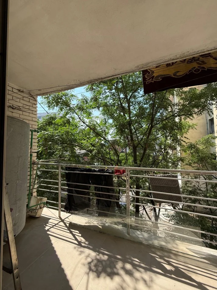 Tirane, jepet me qera apartament 3+1+Aneks+Ballkon Kati 4, 85 m² 600 € 