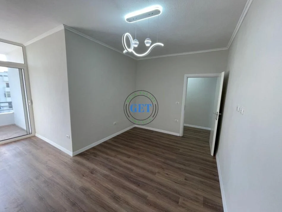 Durres, shitet apartament 2+1+Ballkon Kati 6, 82 m² 108.000 € (Plazh Iliria,Durres.)