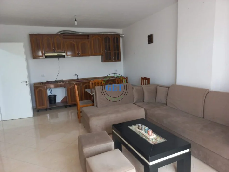 Durres, jepet me qera apartament 1+1 Kati 6, 70 m² 300 € (Plazh, Durrës)