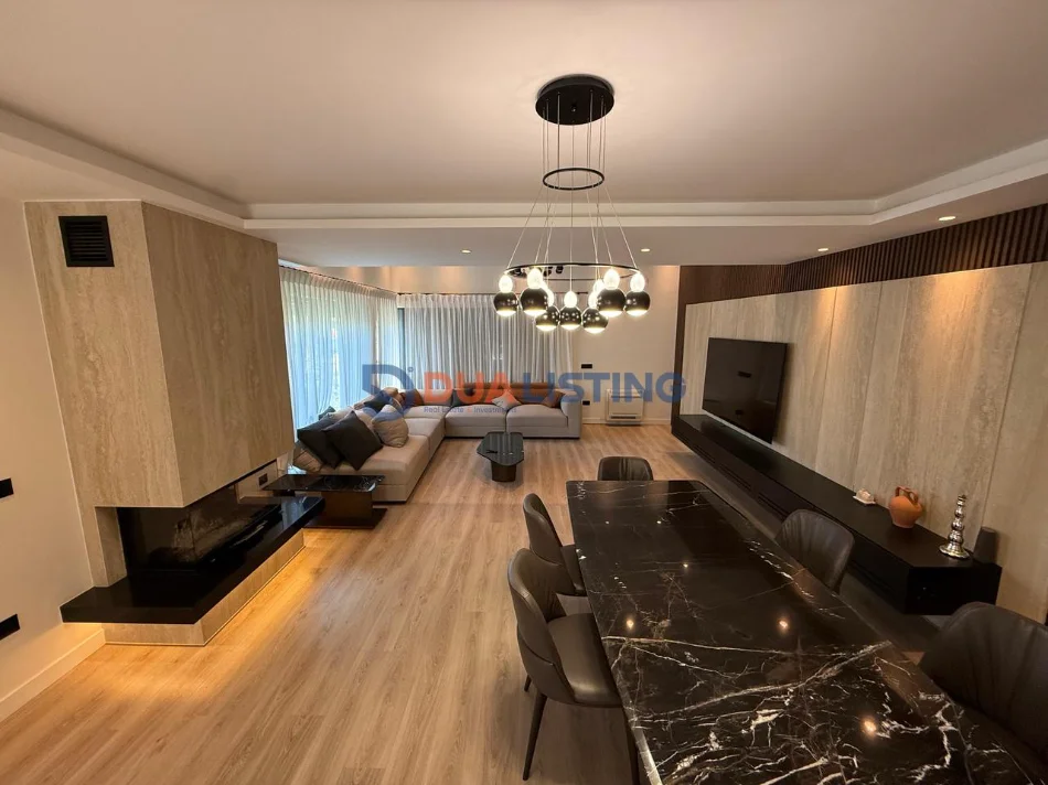 Tirane, jepet me qera apartament 3 Katshe , 350 m² 3.500 € (teg , lunder , farke , mjull-bathore)