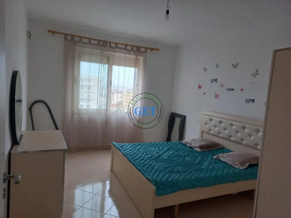 Durres, jepet me qera apartament 1+1 Kati 6, 70 m² 300 € (Plazh, Durrës)