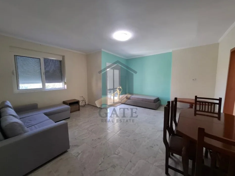 Durres, jepet me qera apartament 1+1 Kati 3, 55 m² 250 € 