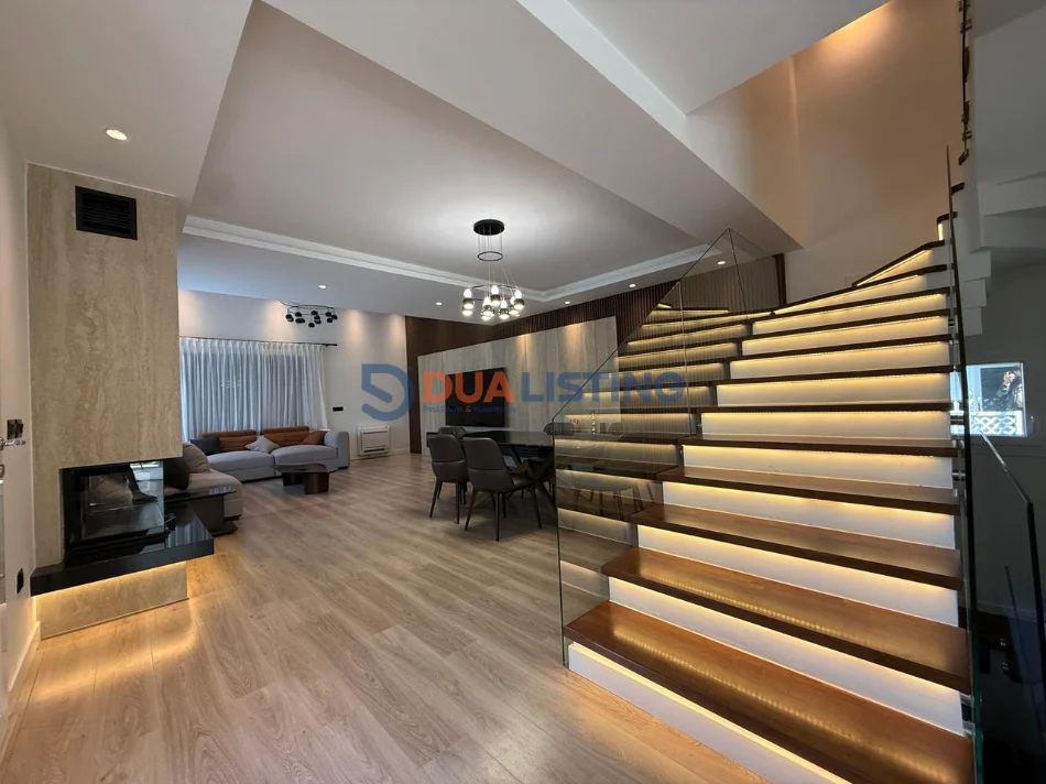 Tirane, jepet me qera Vile 4+1 , 350 m² 3.500 € (Teg)