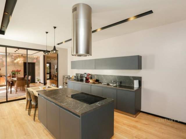 Vile ne Akacia Hills, 1.600 m²