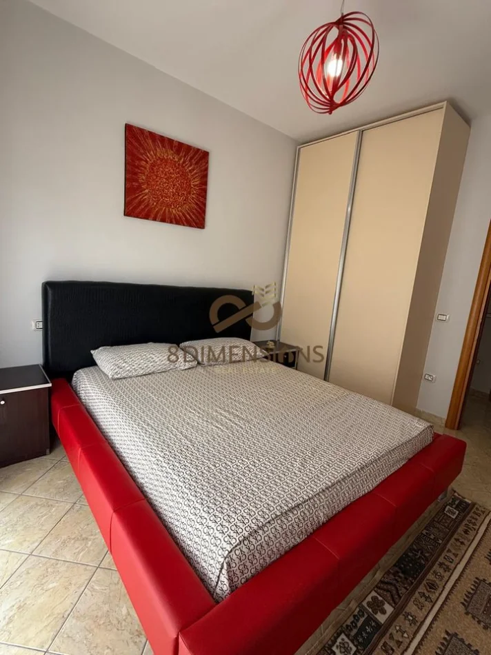 Tirane, jepet me qera apartament 2+1+Ballkon Kati 5, 100 m² 650 € (21 dhjetori)