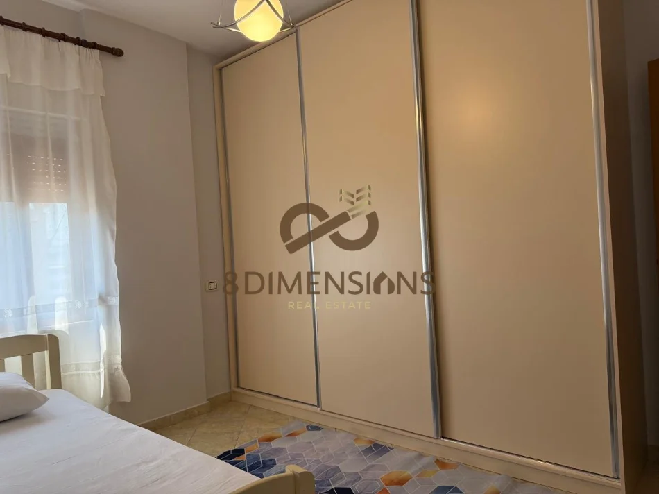 Tirane, jepet me qera apartament 2+1+Ballkon Kati 5, 100 m² 650 € (21 dhjetori)