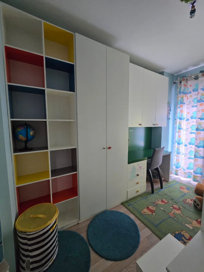 Tirane, jepet me qera apartament 2+1 Kati 4, 80 m² 600 € (Kompleksi Kontakt)