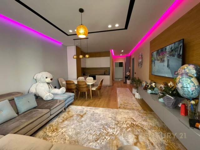Tirane, shitet apartament 1+1+BLK Kati 3, 86 m² 130.000 Euro (Komuna e Parisit)