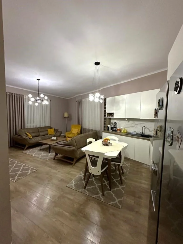 Tirane, shitet apartament 2+1 , 100 m² 209.000 € (Kopshti Zoologjik)