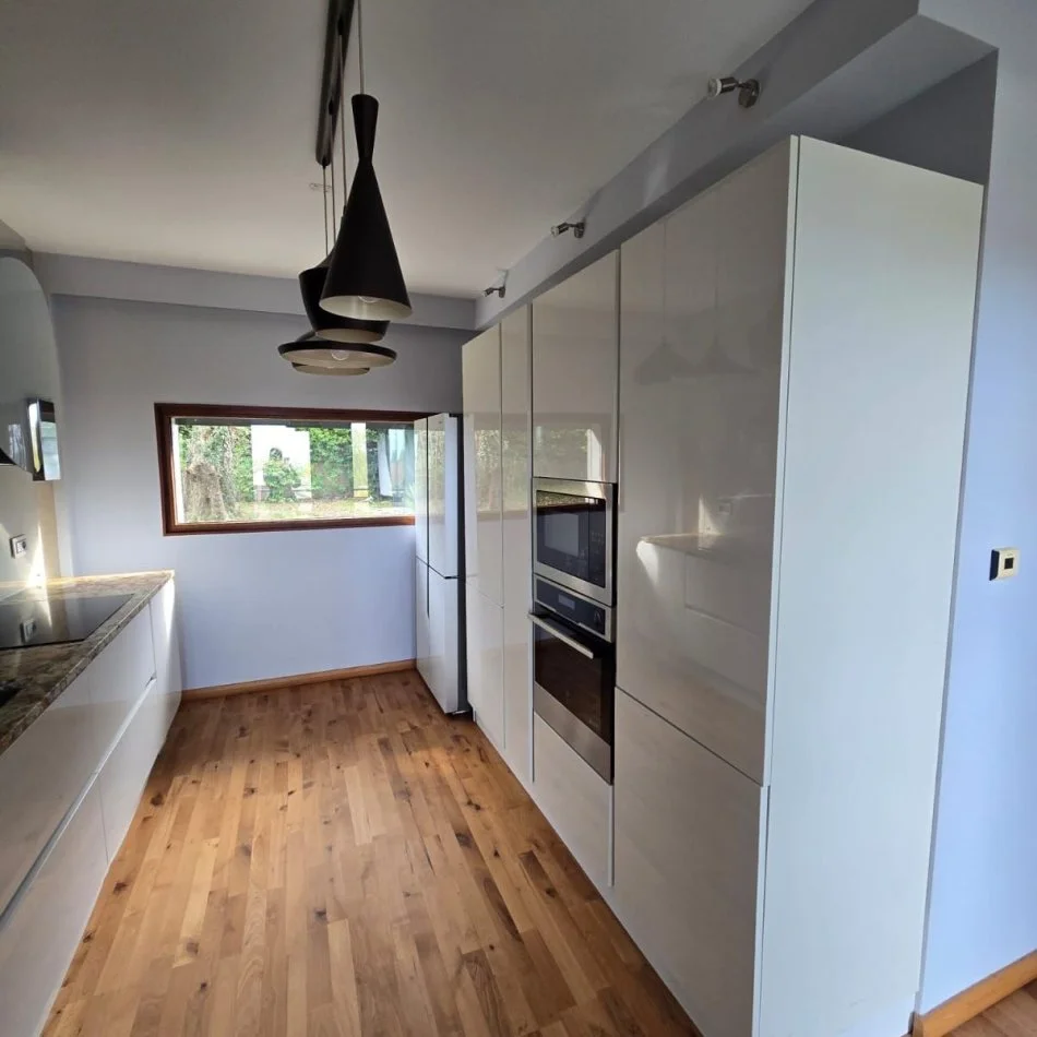 Tirane, shitet Vile 4+1 , 350 m² (Long Hill Residence)