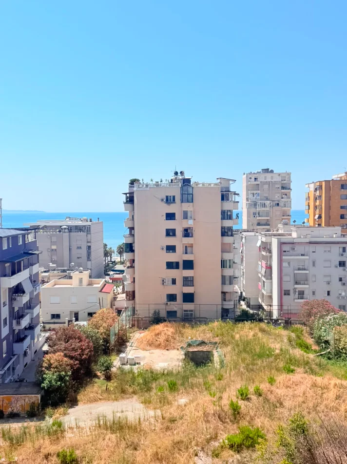 Durres, shitet shtepi 3+1+Aneks+Ballkon Kati 1, 213 m² 426.000 €