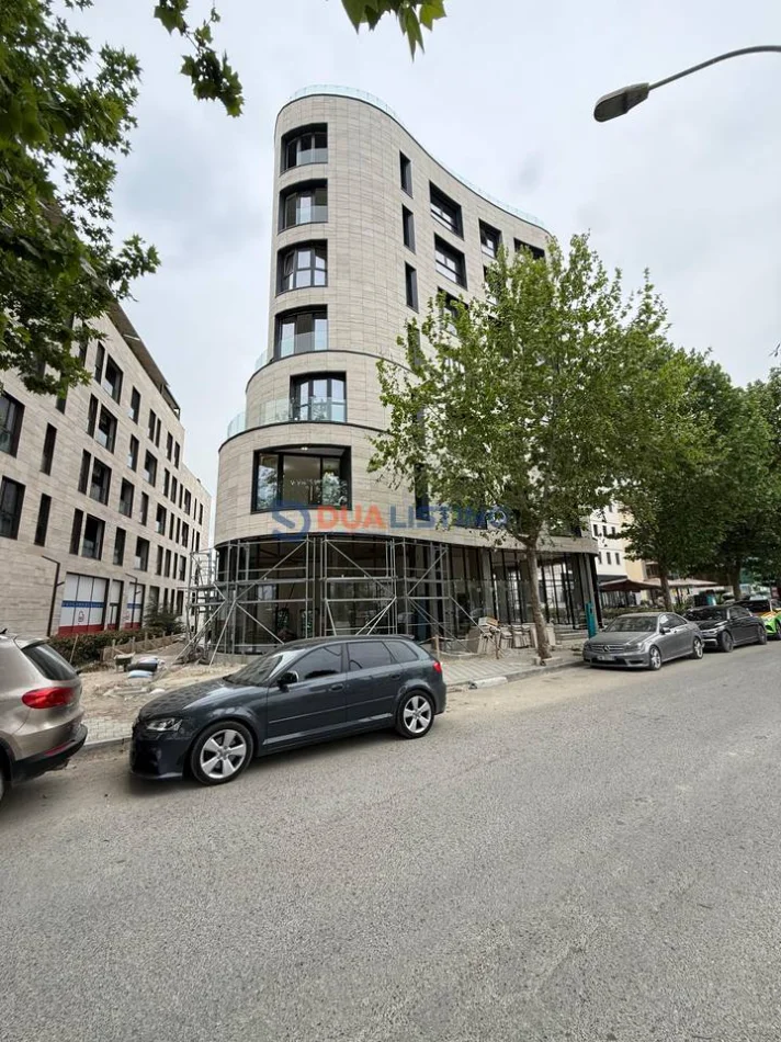 Tirane, jepet me qera ambjent biznesi , 92 m² 1.600 € (Liqeni i Thate)