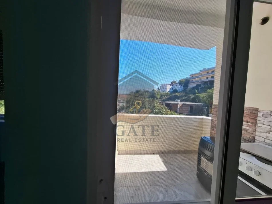 Durres, jepet me qera apartament 1+1 Kati 3, 55 m² 250 € 