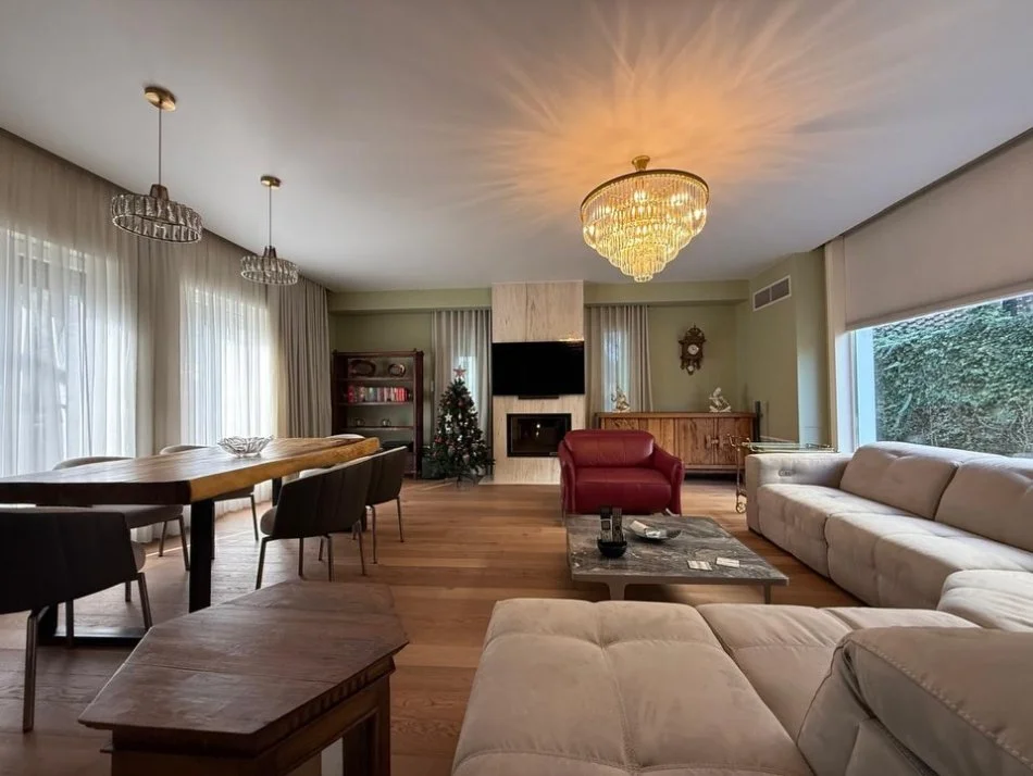 Tirane, shitet apartament 3 Katshe , 383 m² (REZIDENCE VILASH)