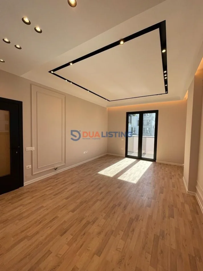 Tirane, jepet me qera ambjent biznesi Kati 7, 126 m² 1.200 € (kompleksi delijorgji)