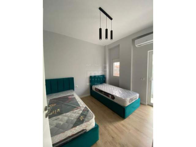 Tirane, jepet me qera apartament 2+1+BLK Kati 2, 90 m² 600 Euro (21 Dhjetori)