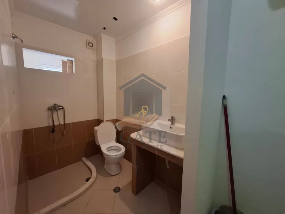 Durres, jepet me qera apartament 1+1 Kati 3, 55 m² 250 € 