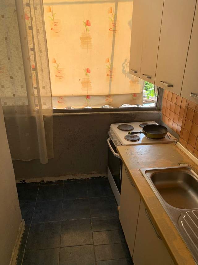 Tirane, jepet me qera apartament 1+1+A Kati 2, 55 m² 30.000 Leke (Ministria e Jashtme)
