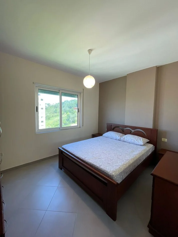 Durres, jepet me qera apartament 3+1+Ballkon Kati 5, 120 m² 400 € (Shkembi Kavajes,Durres)