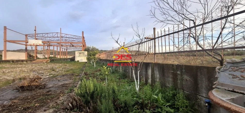 Vlore, jepet me qera magazine Kati 0, 4.500 m² 1.500 € (Panaja, Vlorë)