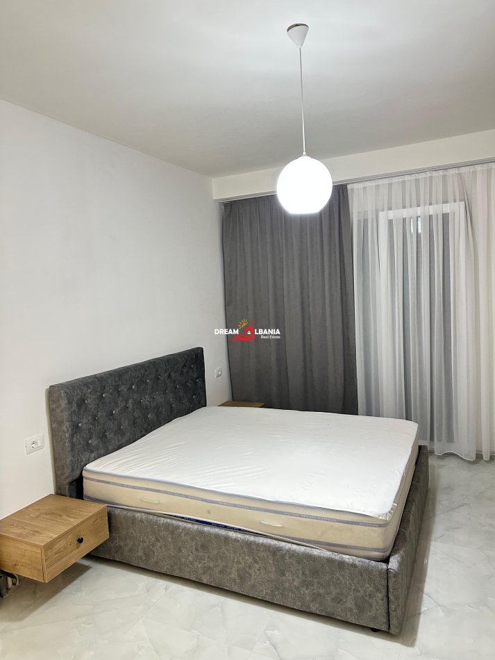 Tirane, jepet me qera apartament 2+1 , 100 m² 600 € 