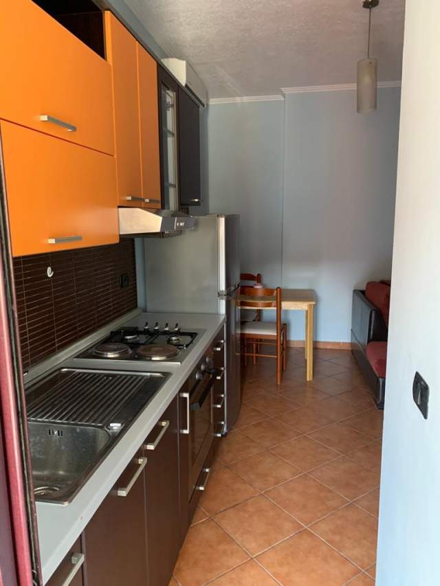 Tirane, jepet me qera apartament 1+1+BLK Kati 2, 70 m² 48.000 Leke (prane shkolles Harry Fultz)