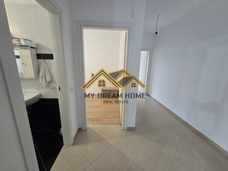 Durres, shitet apartament 3+1 Kati 4, 125 m² 240.000 € (PORT VIEW)