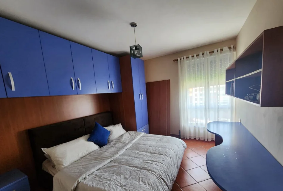 jepet me qera apartament 1+1 Kati 9, 60 m² 450 €