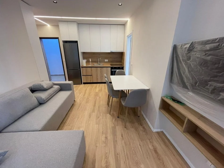 Durres, shitet apartament 1+1 Kati 2, 34 m² (DURRES)