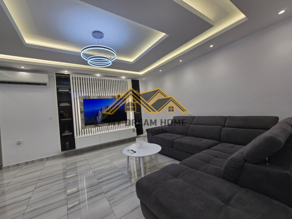 Durres, shitet apartament 2+1 Kati 8, 110 m² 112.000 € (SHKEMBI I KAVAJES)