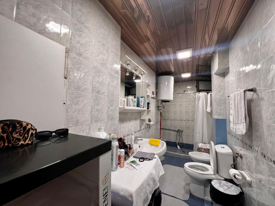 Tirane, shitet 2+1+Aneks+Ballkon Kati 3, 96 m² 260.000 € (Rruga Sami Frashëri)