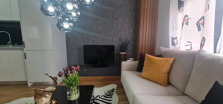 Tirane, shitet apartament 1+1 , 62 m² 168.000 € 