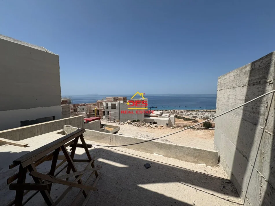 Vlore, shitet 3+1+Ballkon Kati 0, 196 m² 985.000 € (Palasë, Dhërmi, Vlorë)