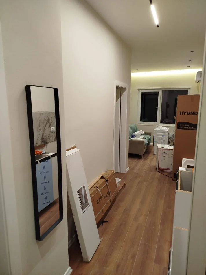 Tirane, jepet me qera apartament 1+1 Kati 5, 550 € (Rruga e Kavajes)