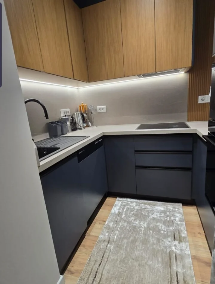 Tirane, jepet me qera apartament 2+1 Kati 2, 102 m² 1.100 € (Kodra e Diellit)