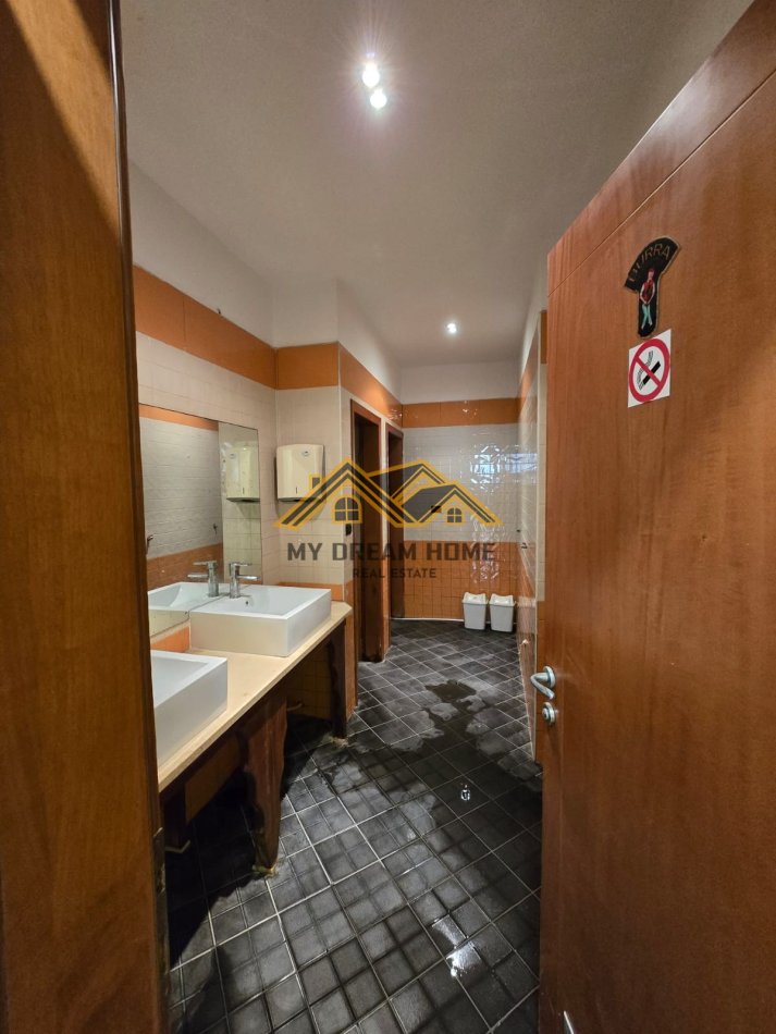 Durres, shitet ambjent biznesi Kati 1, 220 m² 352.000 € (PLAZH)